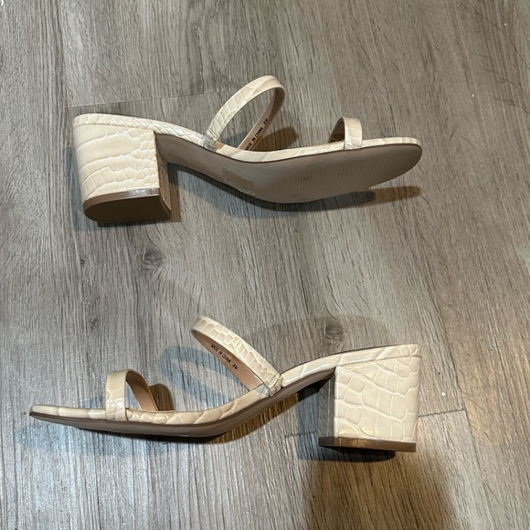 Steve Madden Strappy Block Heel Sandals, Cream Crocodile, Size 8 - Picture 5 of 6